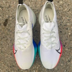 Nike Air Zoom Tempo NEXT% Flyknit White Violet Crimson